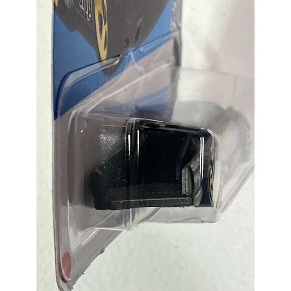 Hot Wheels Limited Grip 2024 Rod Squad 3/5 Green Car Diecast 1:64 NOC - Picture 6 of 7